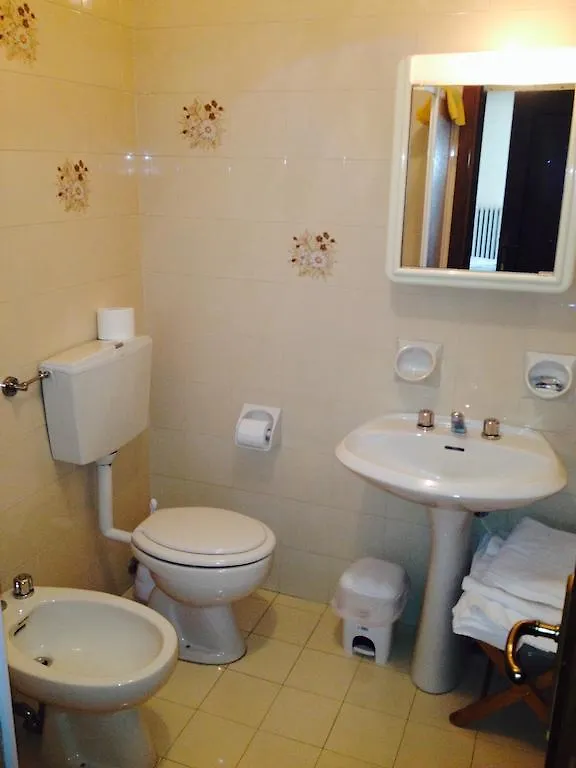 Meuble La Perla Hotell Auronzo di Cadore